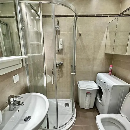 Metro Wifi 1gbs 75'tv Netflix Hbo Βαρσοβία