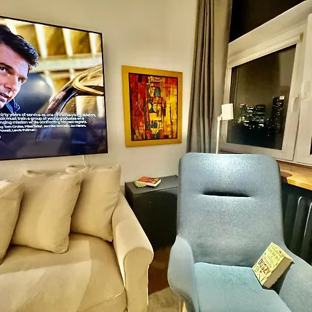 Διαμέρισμα Metro Wifi 1gbs 75'tv Netflix Hbo