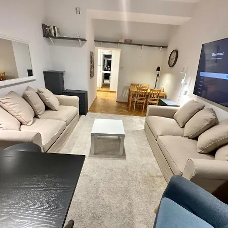 Metro Wifi 1gbs 75'tv Netflix Hbo Apartment *