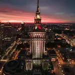 Apartment Metro Wifi 1gbs 75'tv Netflix Hbo Warsaw